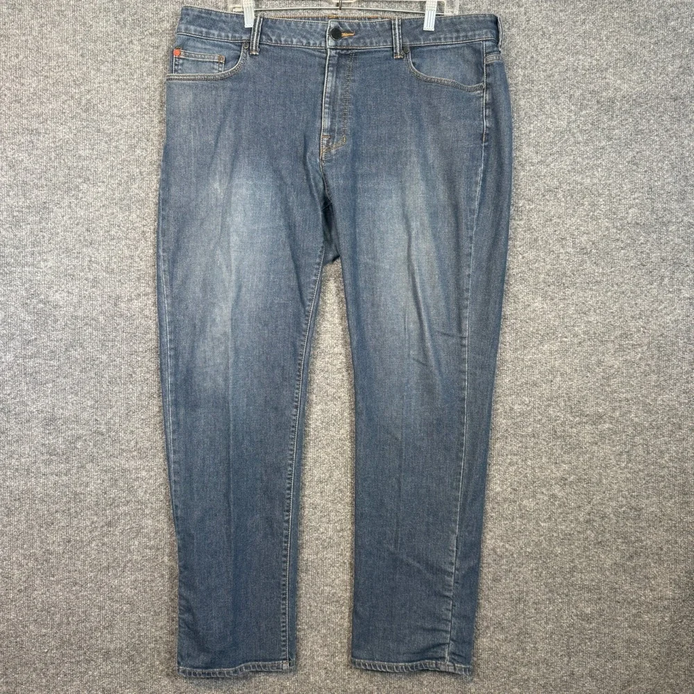 Mountain Hardwear Jeans Mens 38x32 Blue Straight Leg Stretch Outdoor Denim Pants
